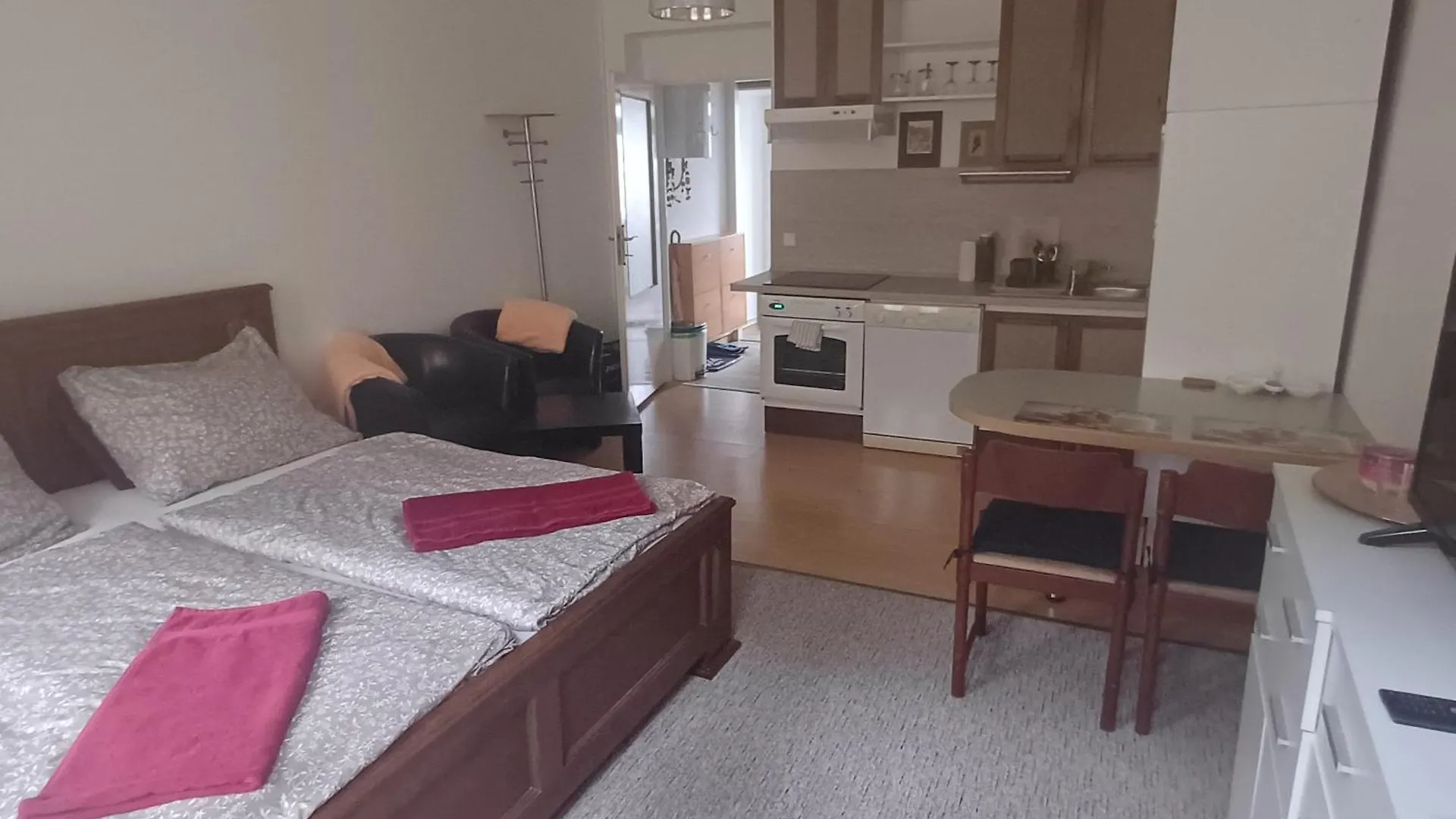 Ap 4 Alice Suite Near Vridlo Collonade Karlovy Vary
