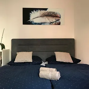 zkontrolujte dostupnost